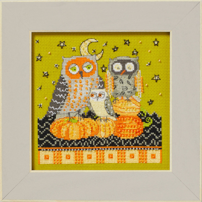 Mill Hill " Autumn Owls" (DM30-2413, Aida)