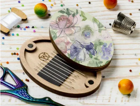 Adatinė su magnetine juostele "Akvarelinės gėlės" (Wonderland, FLZBN-168)