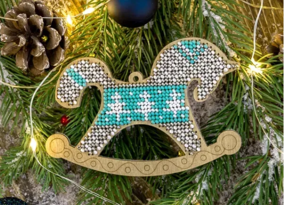 ,Siuvinėjimo karoliukais rinkinys arkliukas žaliai pilkas (Wonderland FLK-156)